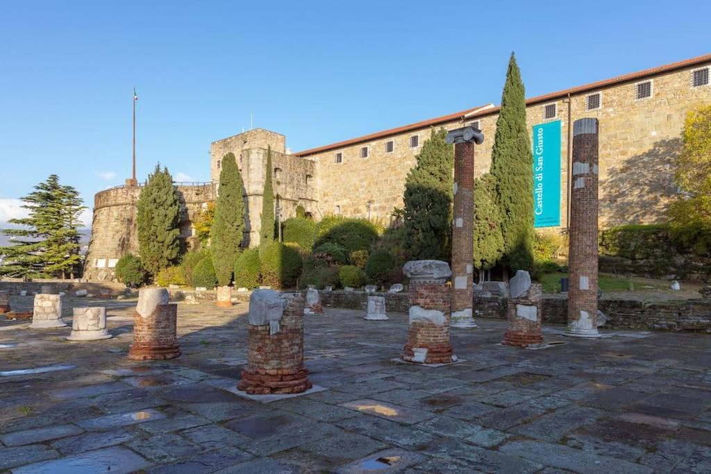 Nuovo Appartamento A San Giusto Trieste Esterno foto